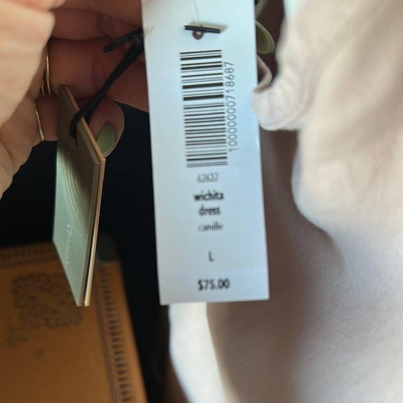 Aritzia Wichita dress - Picture 2 of 3